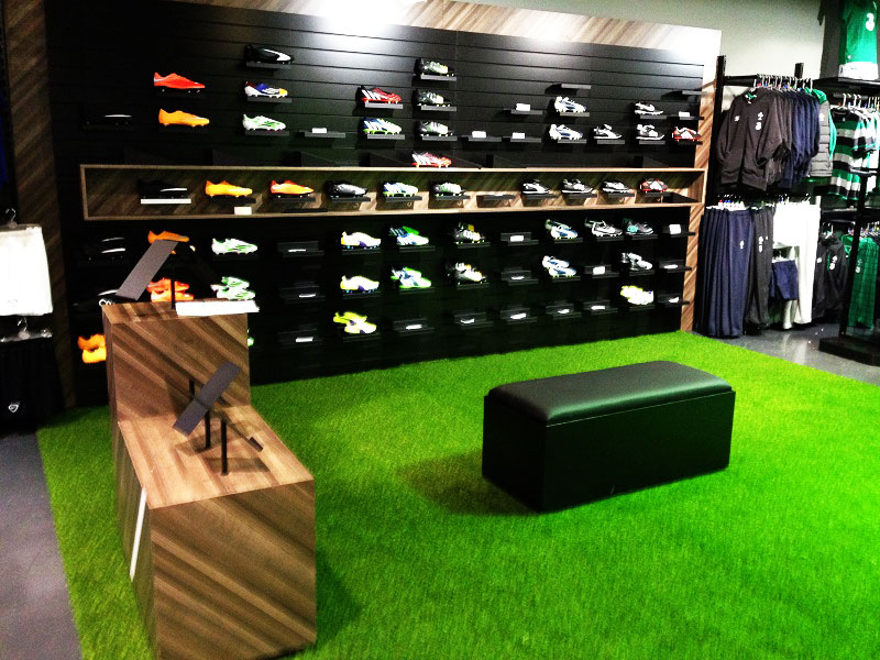 خرید چمن مصنوعی برای کف مغازه