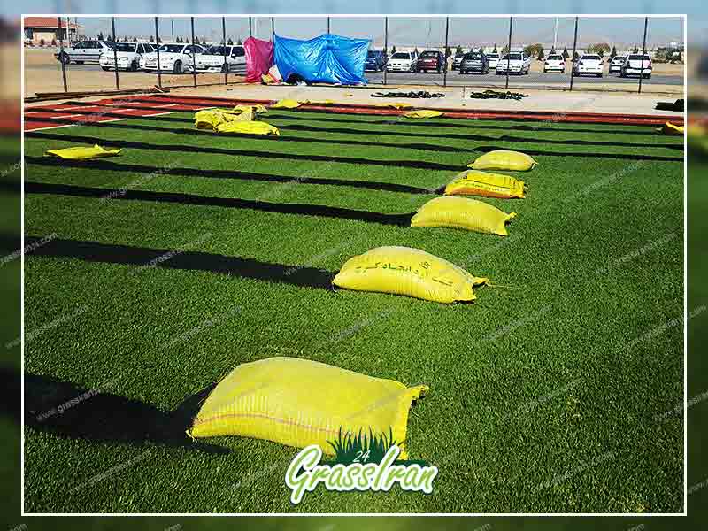 پخش گرانول زمین چمن  مصنوعی فوتبالی