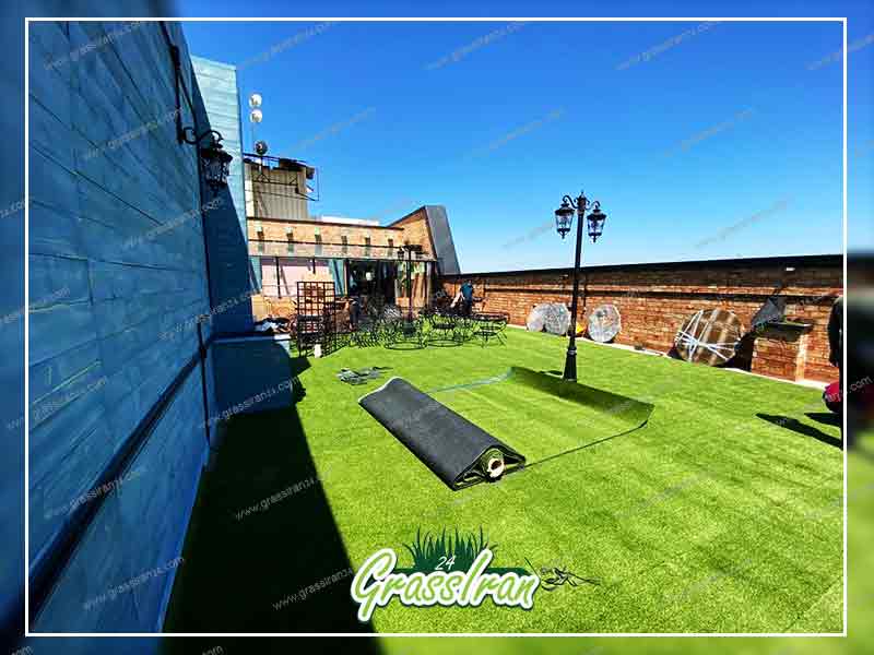 چمن مصنوعی برای دیزاین تراس بزرگ