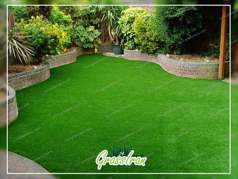 زیرسازی چمن مصنوعی برای حیاط
